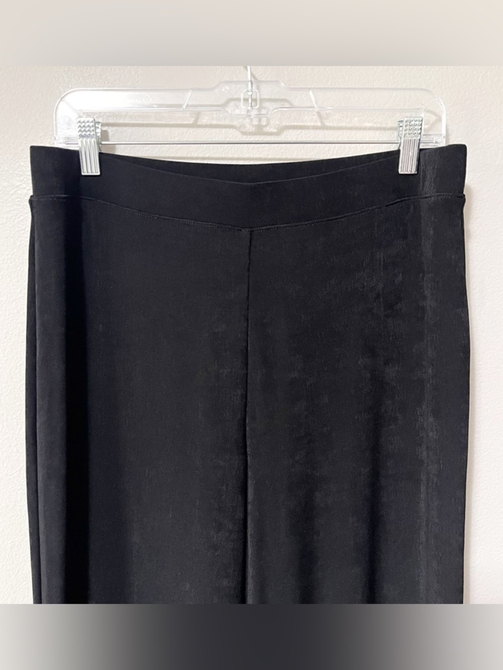 Chico's Travelers No Tummy Cropped Pull-On Pants Black Size 1 = Medium Highrise - Picture 5 of 9